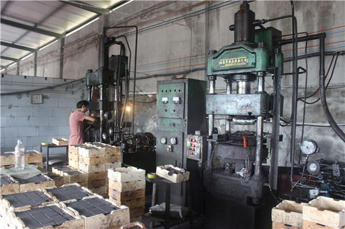 東陽市湖溪建達電子配件廠 從電機磁鐵到化妝品領域的創(chuàng)新拓展